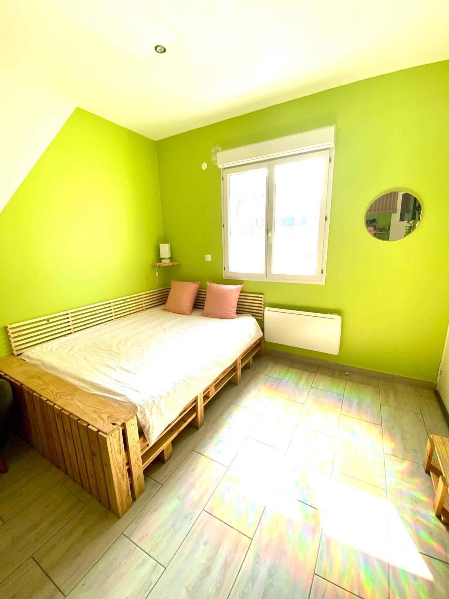La Petite Escapade Lejlighed Calais Eksteriør billede